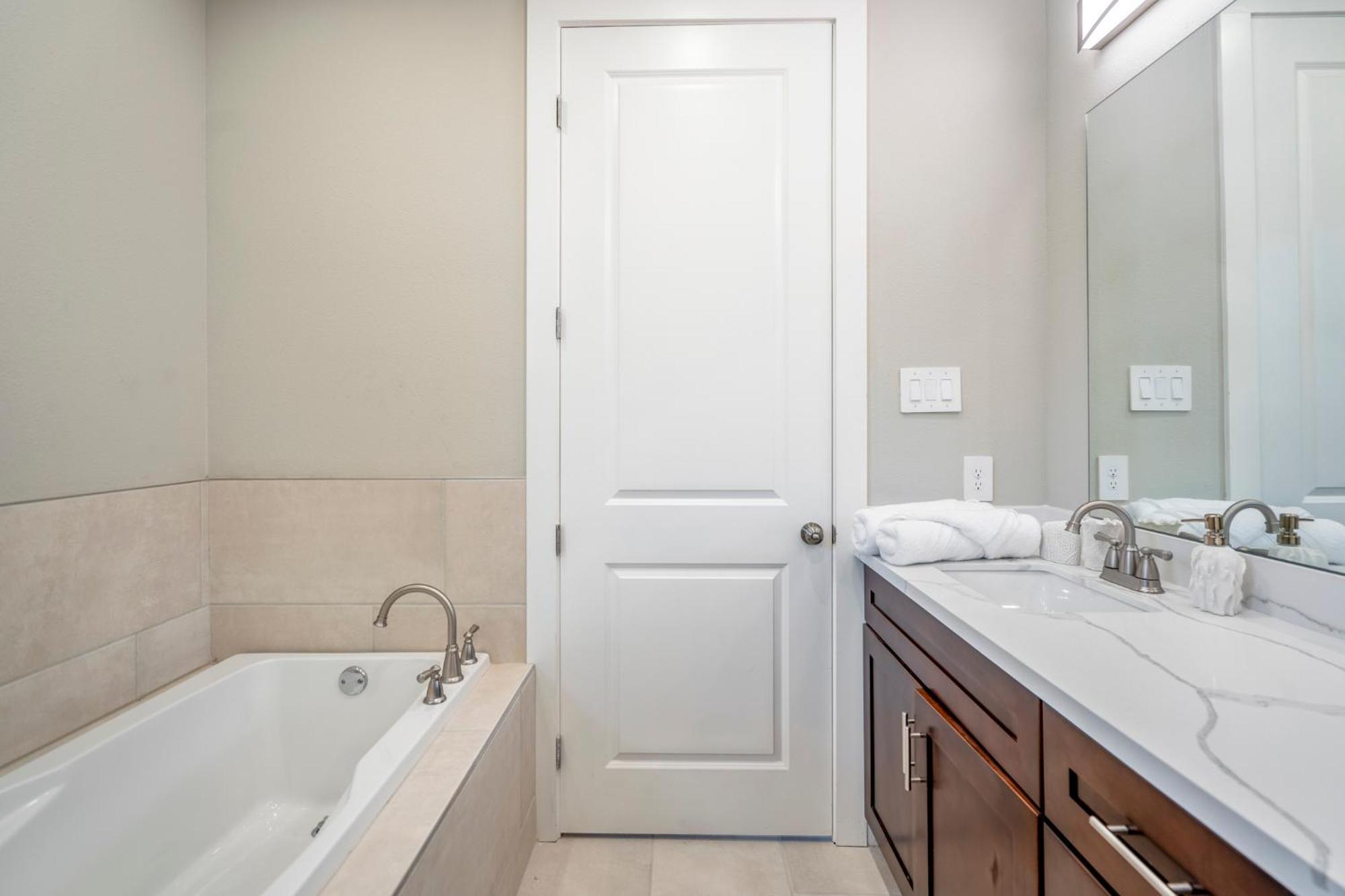 Spacious 3 Bed House Near Md Anderson With Free Parking & Wi-Fi ヒューストン エクステリア 写真
